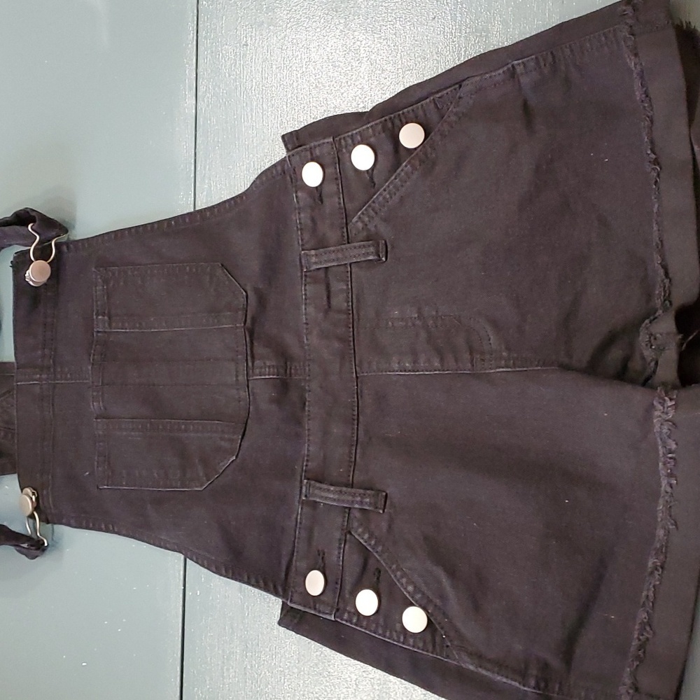 Nobo. Black bib short overalls. Size‎ extra small. Silver Hardware. Adjustable